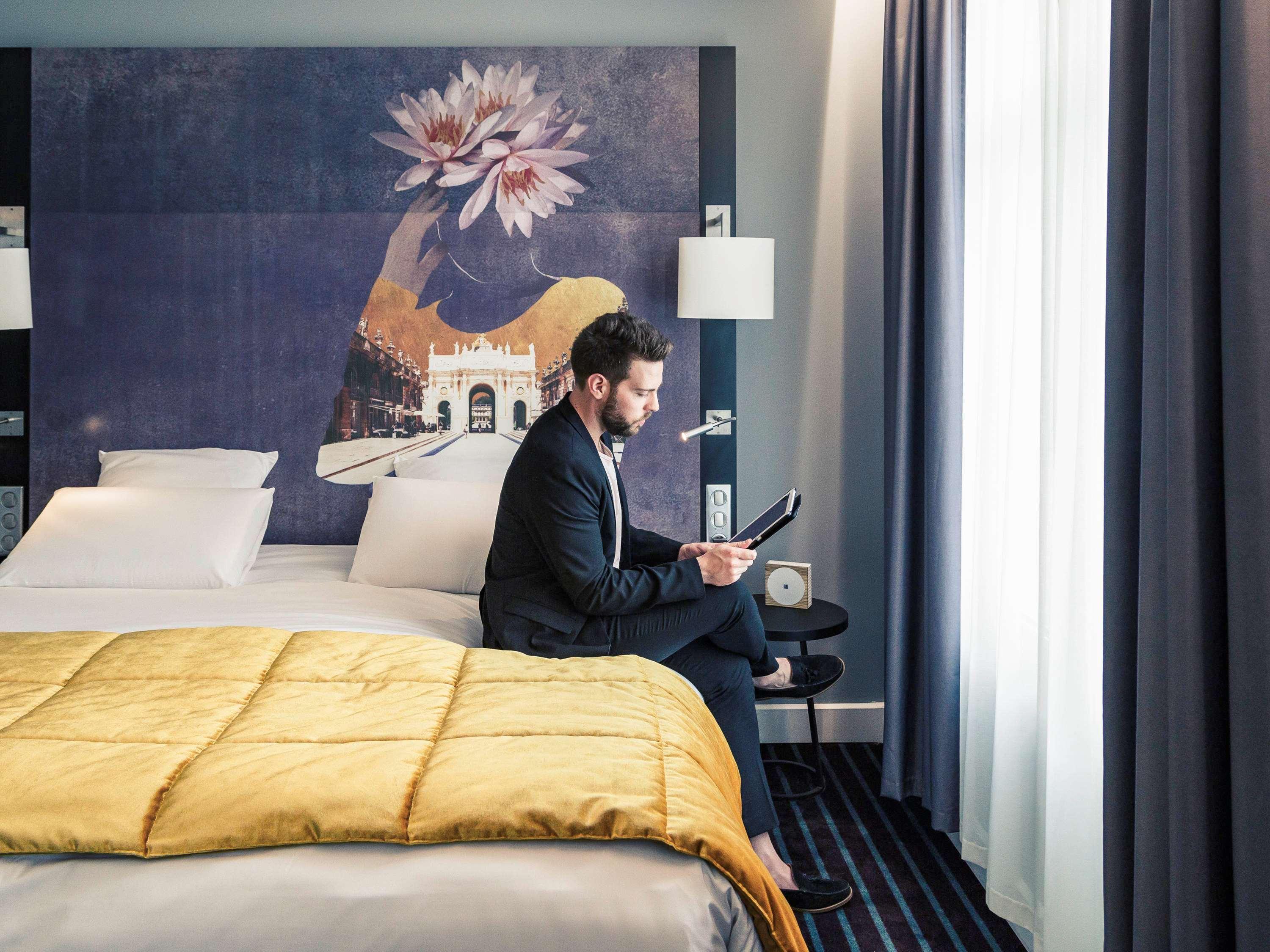 Mercure Nancy Centre Place Stanislas Esterno foto
